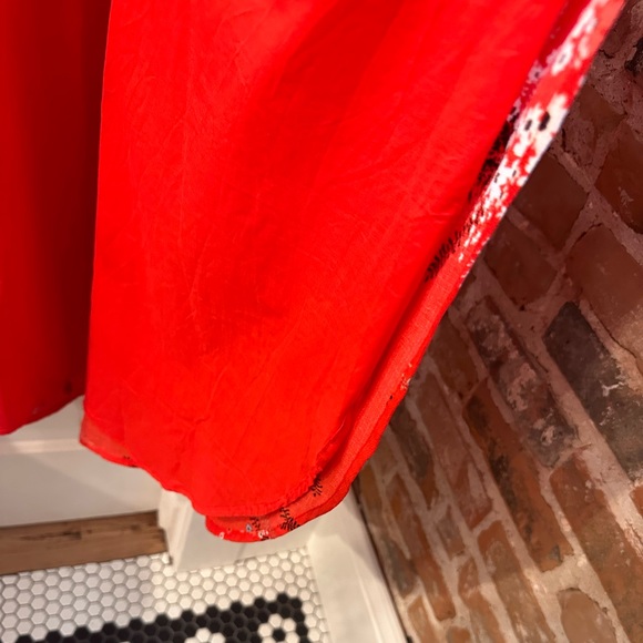 Lulus red, floral print wrap dress v neck short puff sleeve midi length sz L(10) - Picture 6 of 12